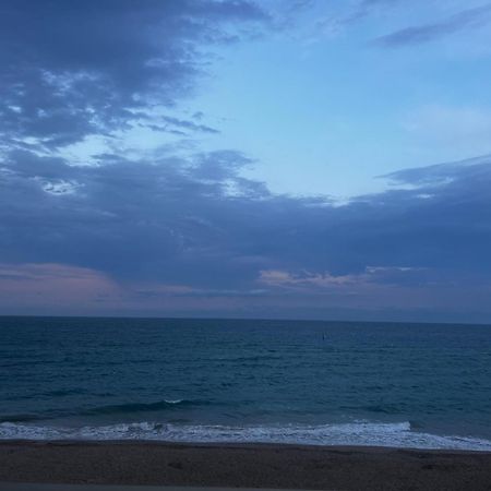 Acogedor Y Amplio Apartamento Familiar A Pie De Playa 卡拉费尔 外观 照片