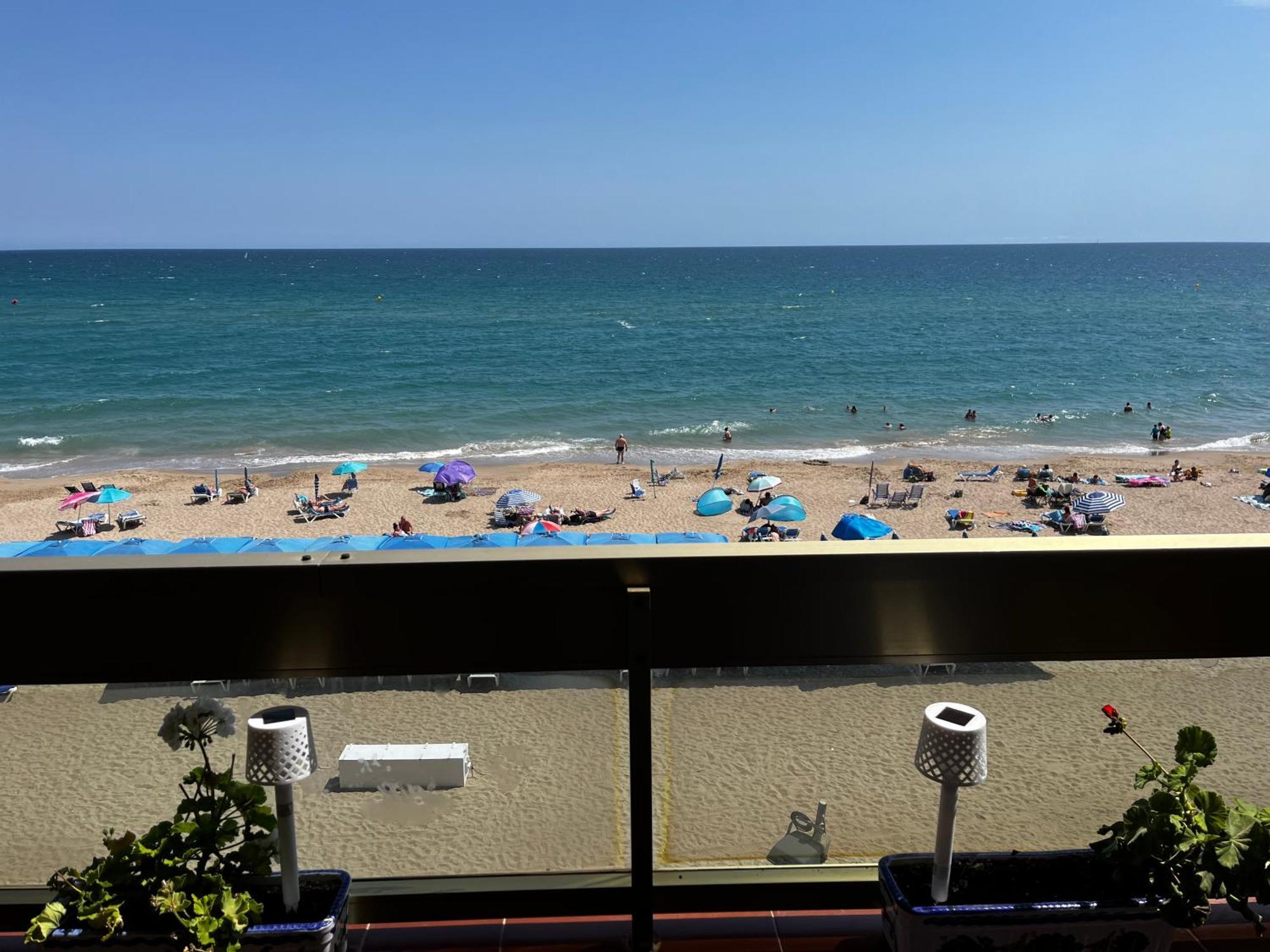 Acogedor Y Amplio Apartamento Familiar A Pie De Playa 卡拉费尔 外观 照片